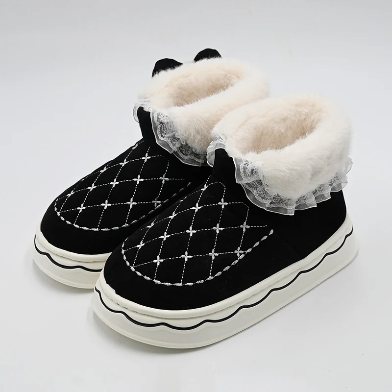 Bottes de neige en dentelle