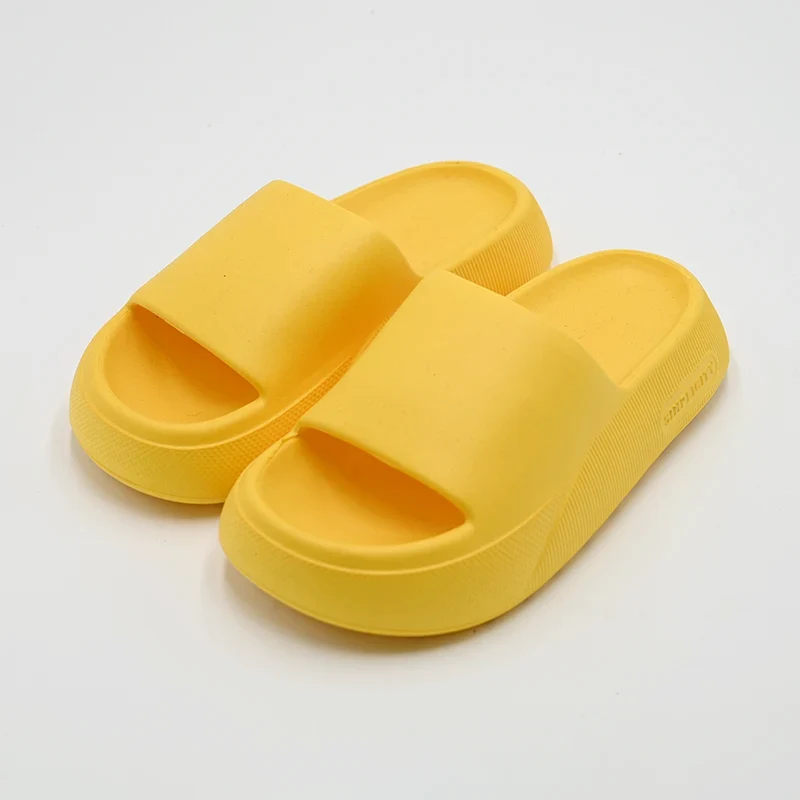 Slippées de couleur unie